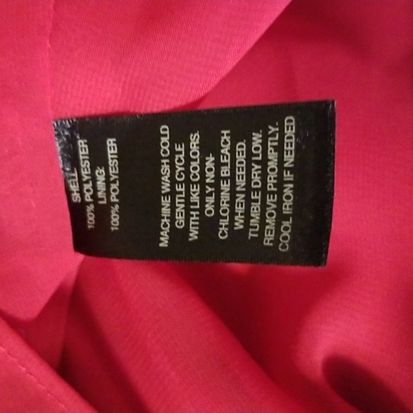 White House Black Market Red Ruffled Tiered Sleeveless Top size XL - Picture 7 of 9